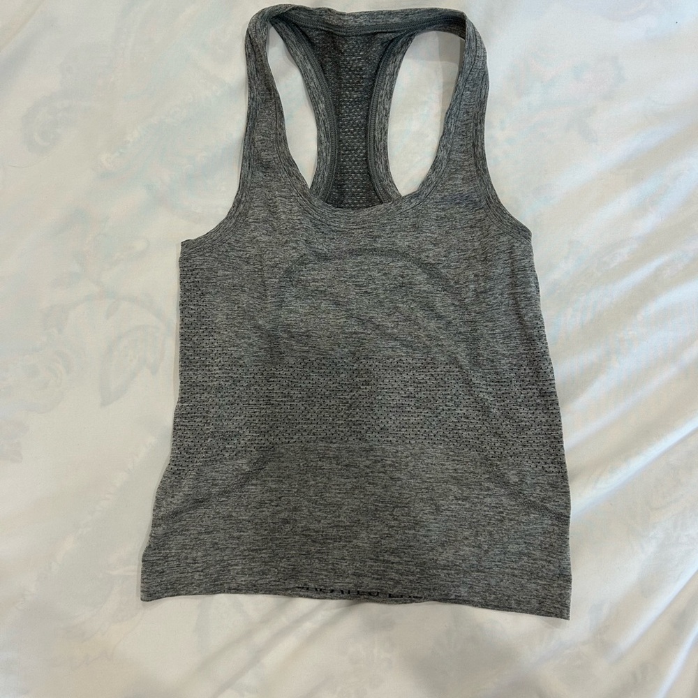 Lululemon Athletica Gray Fitted Sleeveless Tank Top